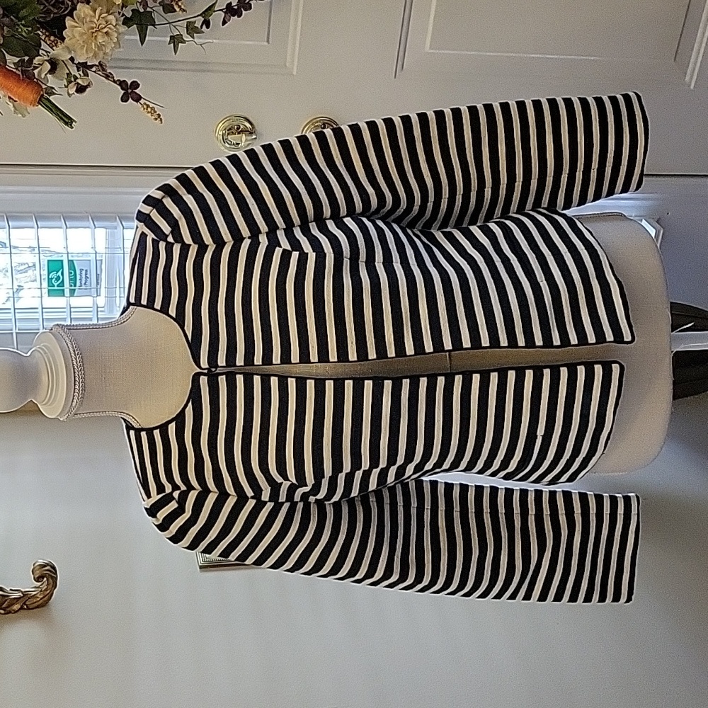 Banana Republic navy blue cream striped long sleeve jacket Open front sz 8 EUC …